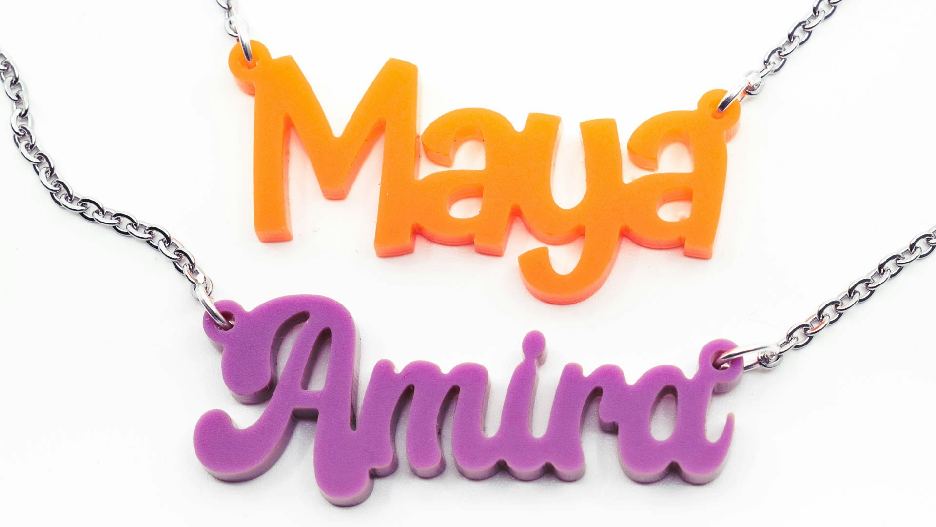 Personalized Nameplate Necklaces - SVG Generator