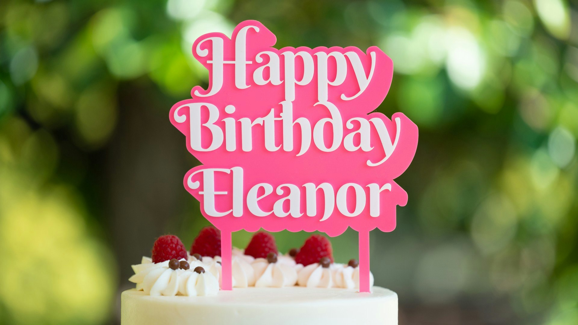 “Retro Glam Cake Topper” SVG Generator 🎂