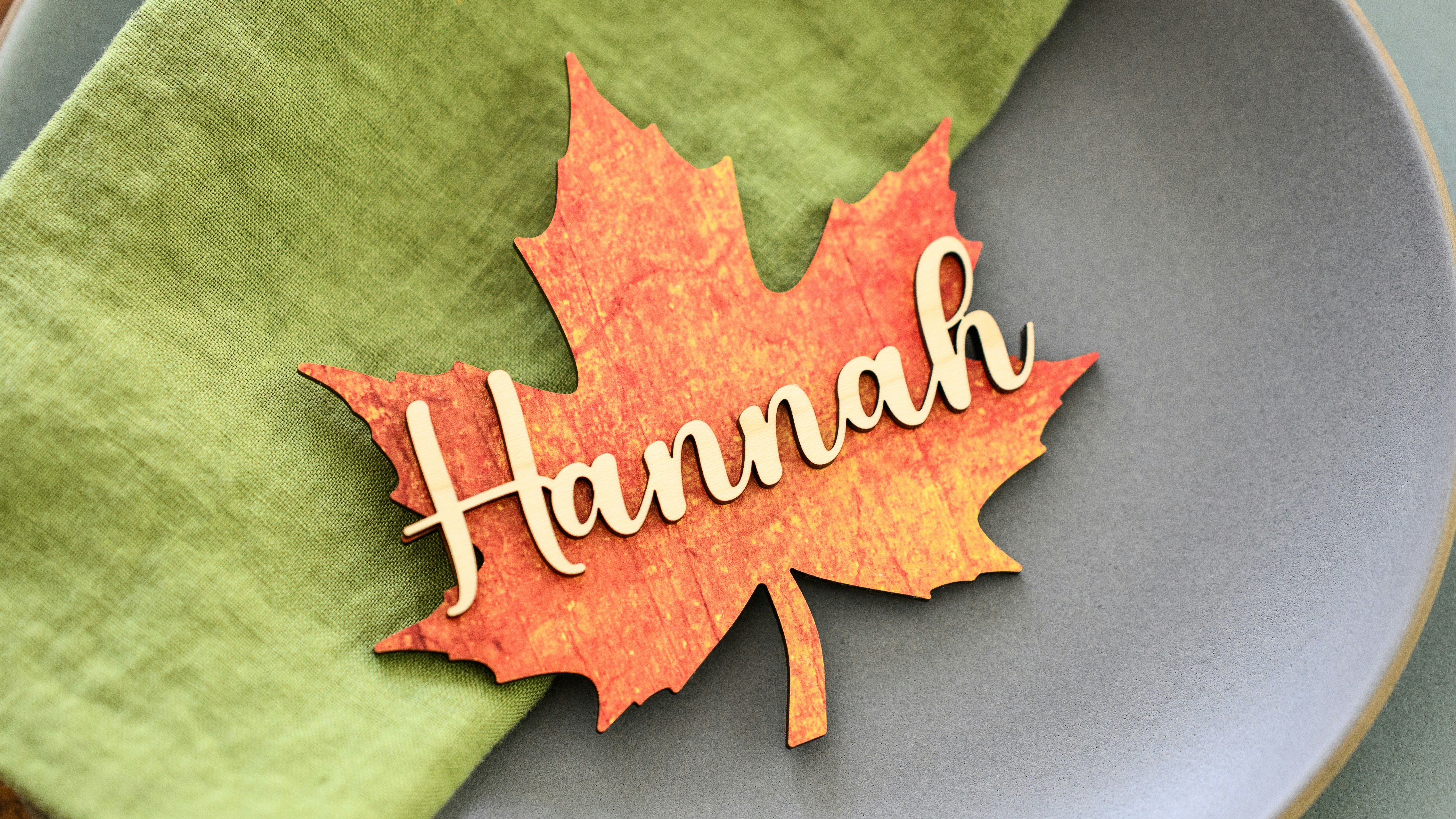 Thanksgiving Place Cards - SVG Generator 🍁